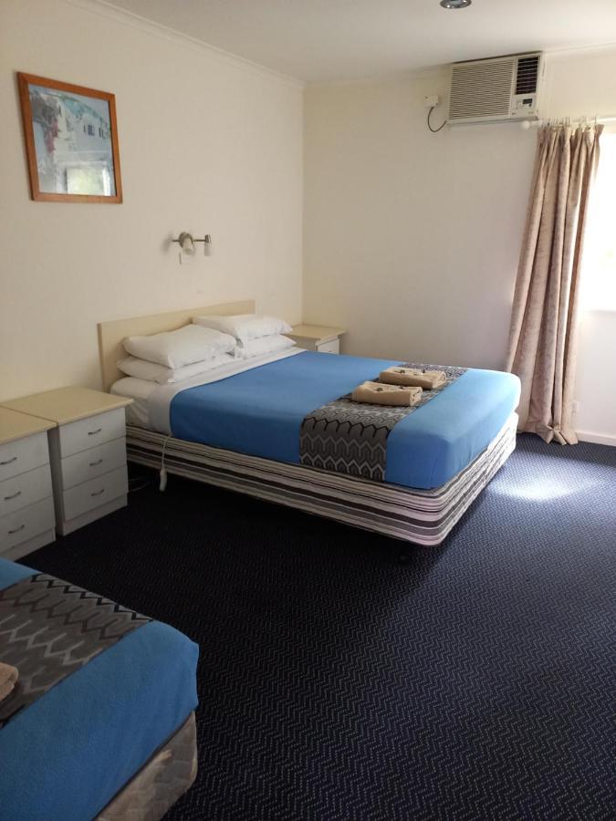 Heyfield Motel And Apartments Lakes Entrance Exteriör bild