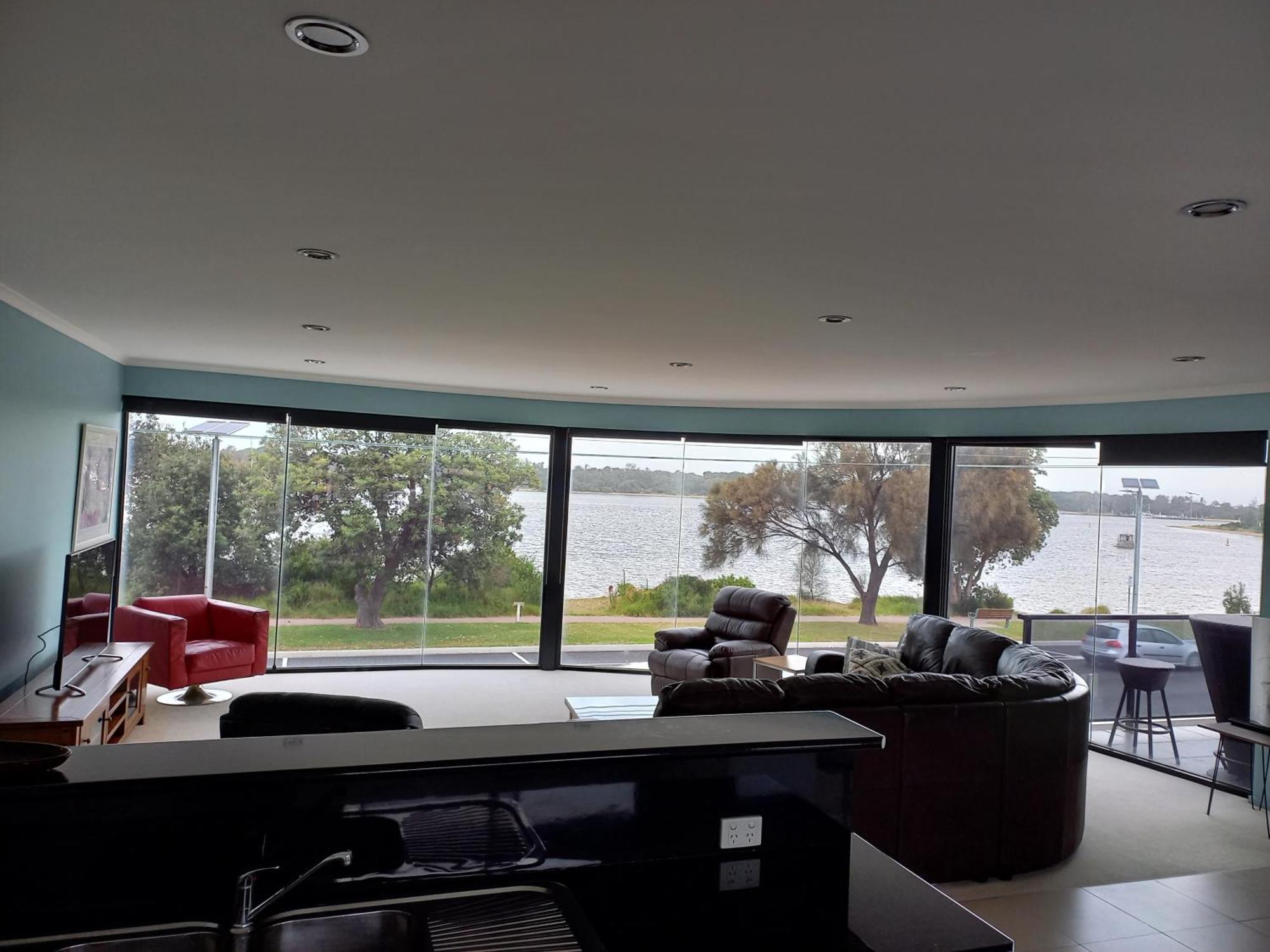 Heyfield Motel And Apartments Lakes Entrance Rum bild
