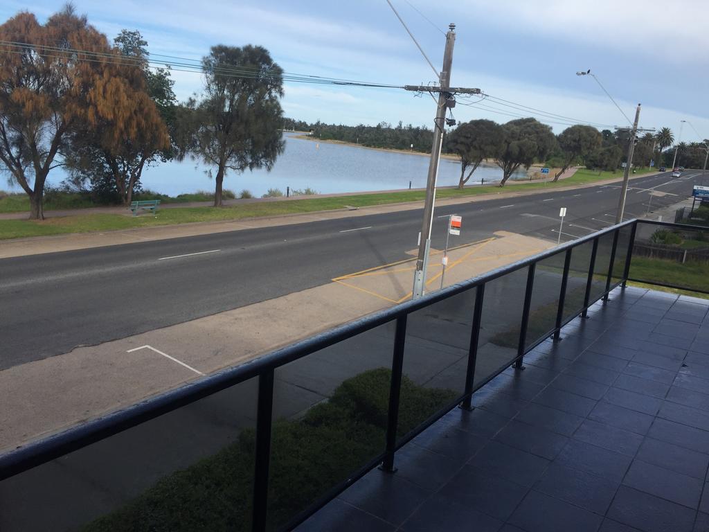 Heyfield Motel And Apartments Lakes Entrance Exteriör bild