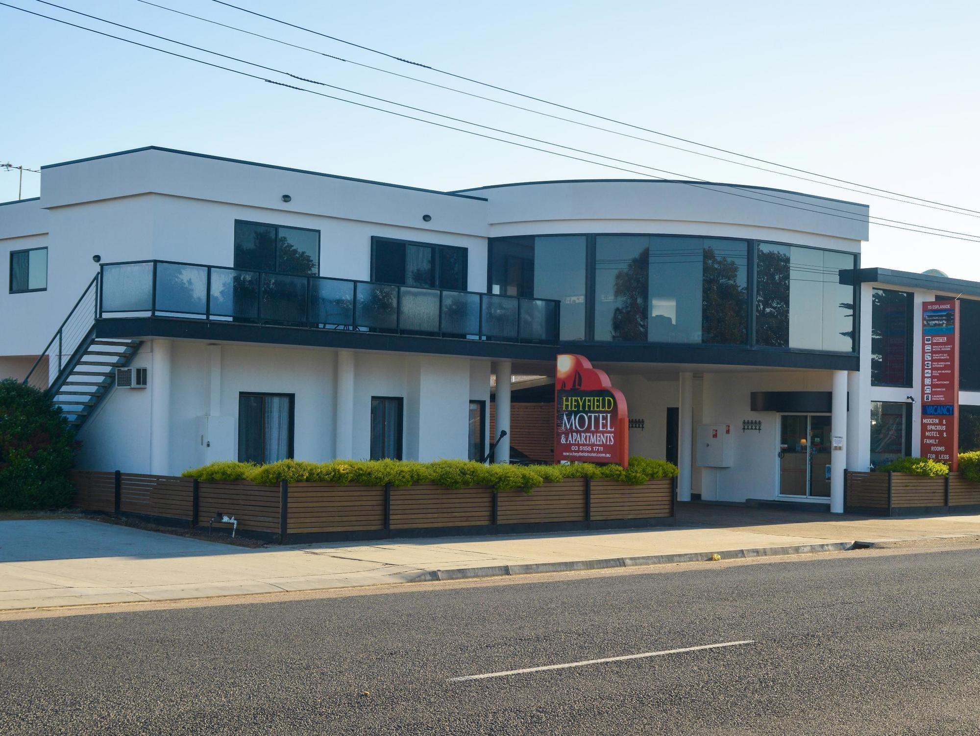 Heyfield Motel And Apartments Lakes Entrance Exteriör bild